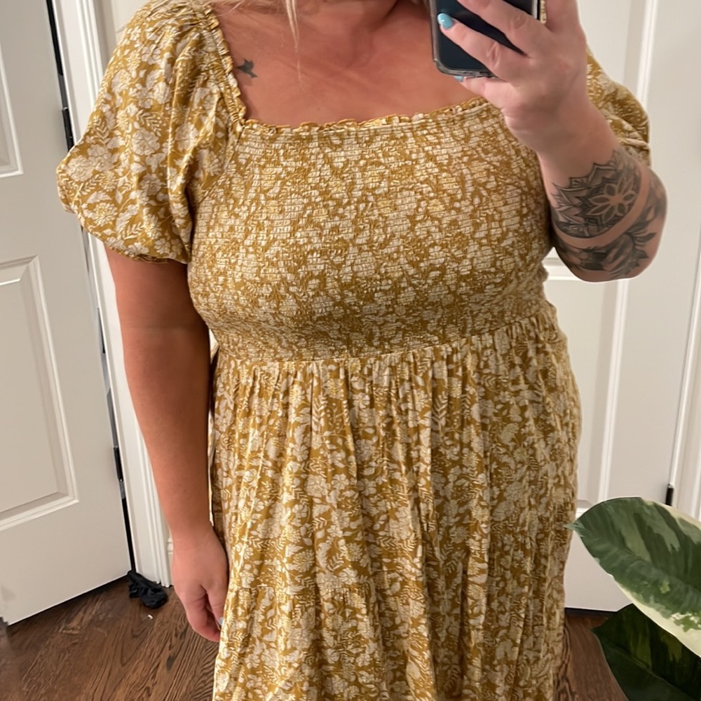 Old Navy Yellow Floral Dress - Picture 2 of 6
